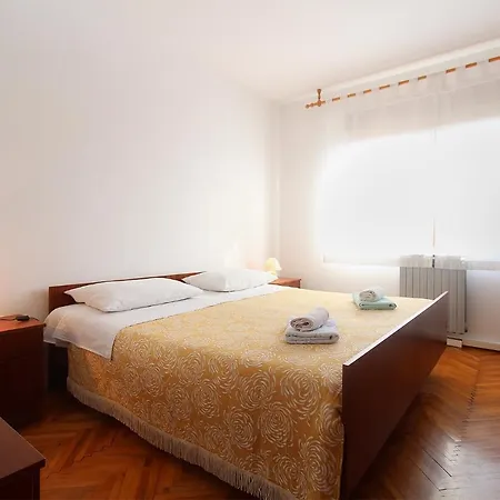 Ines 2276 Apartment
