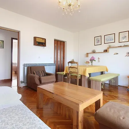 Apartment Ines 2276 Pula