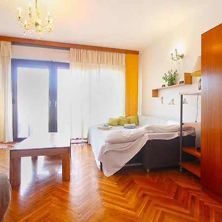 Ines 2276 Apartment Pula